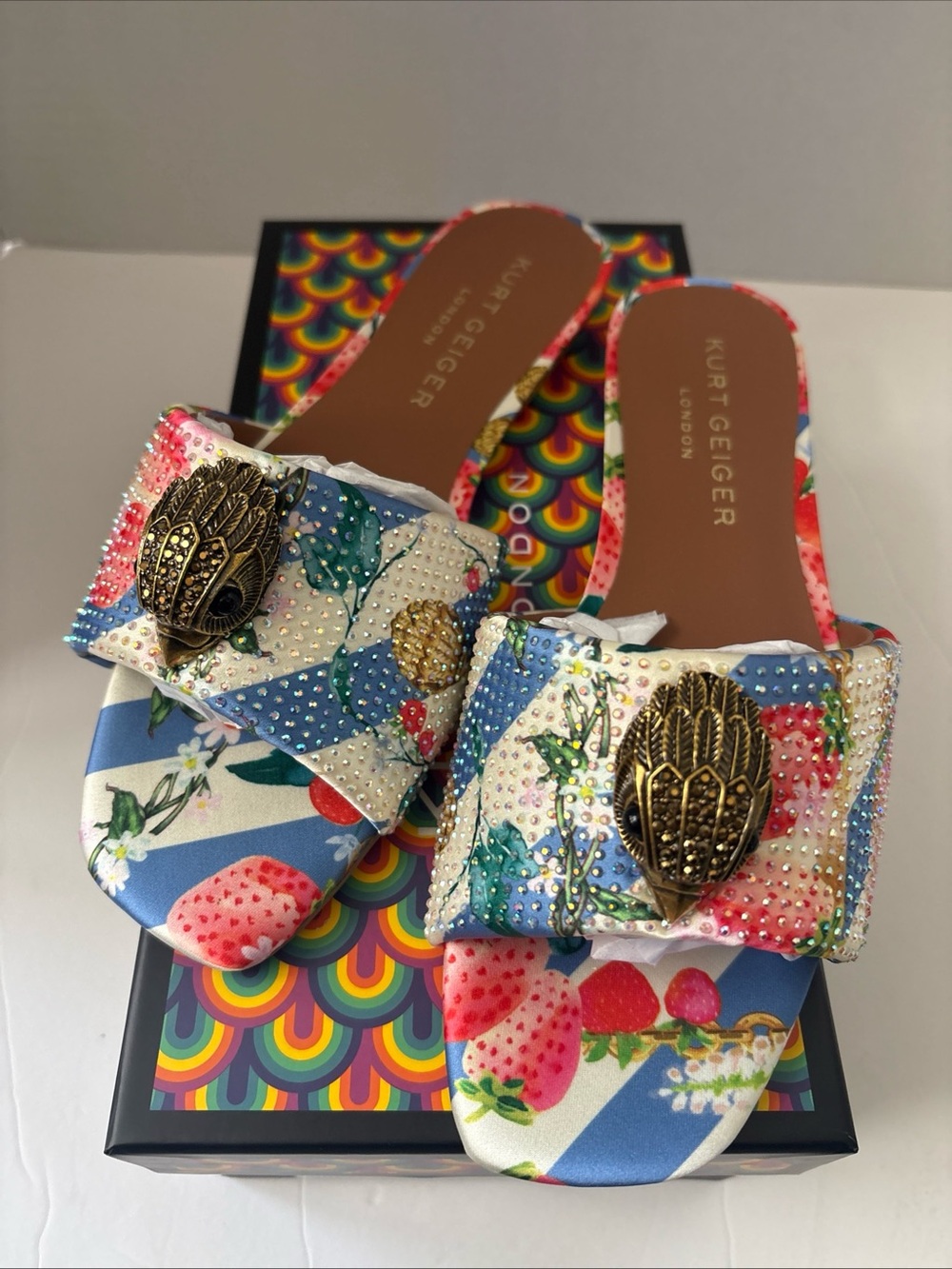 Kurt Geiger London Kensington Flat Sandal Crystal Embellished Sz-7 Multi Color